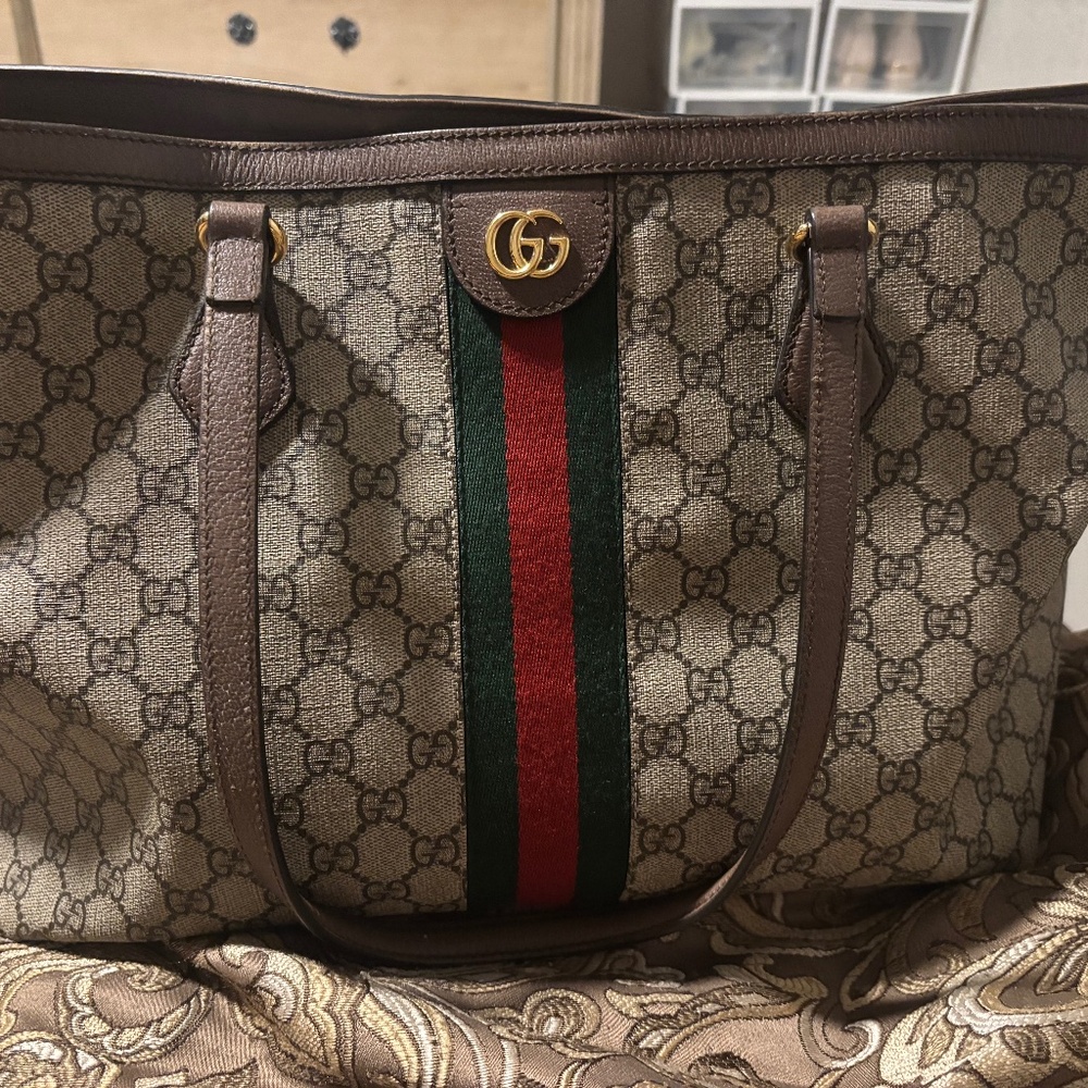 Gucci purse